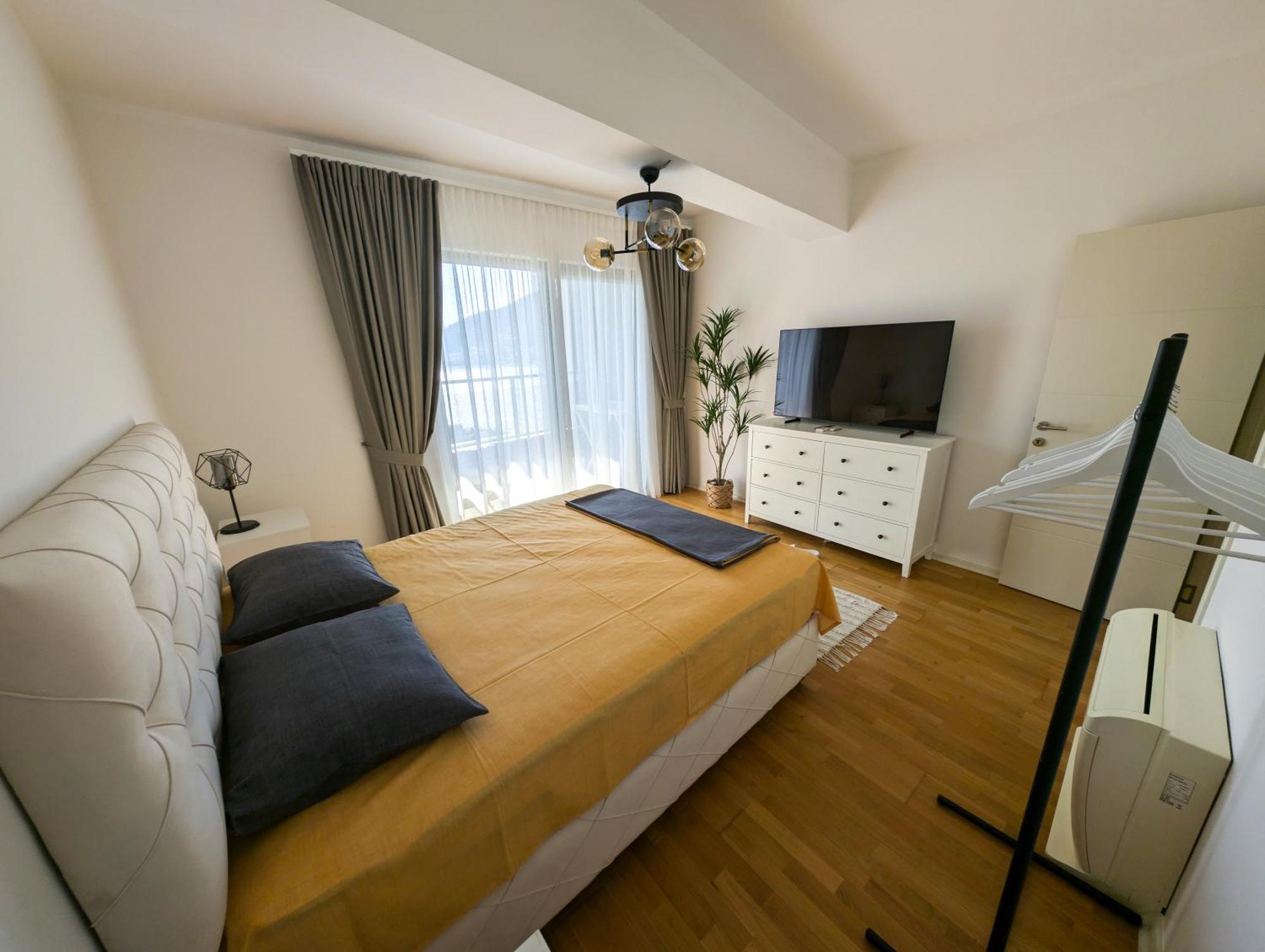 Lux Apartments Harmonia บุดวา ภายนอก รูปภาพ