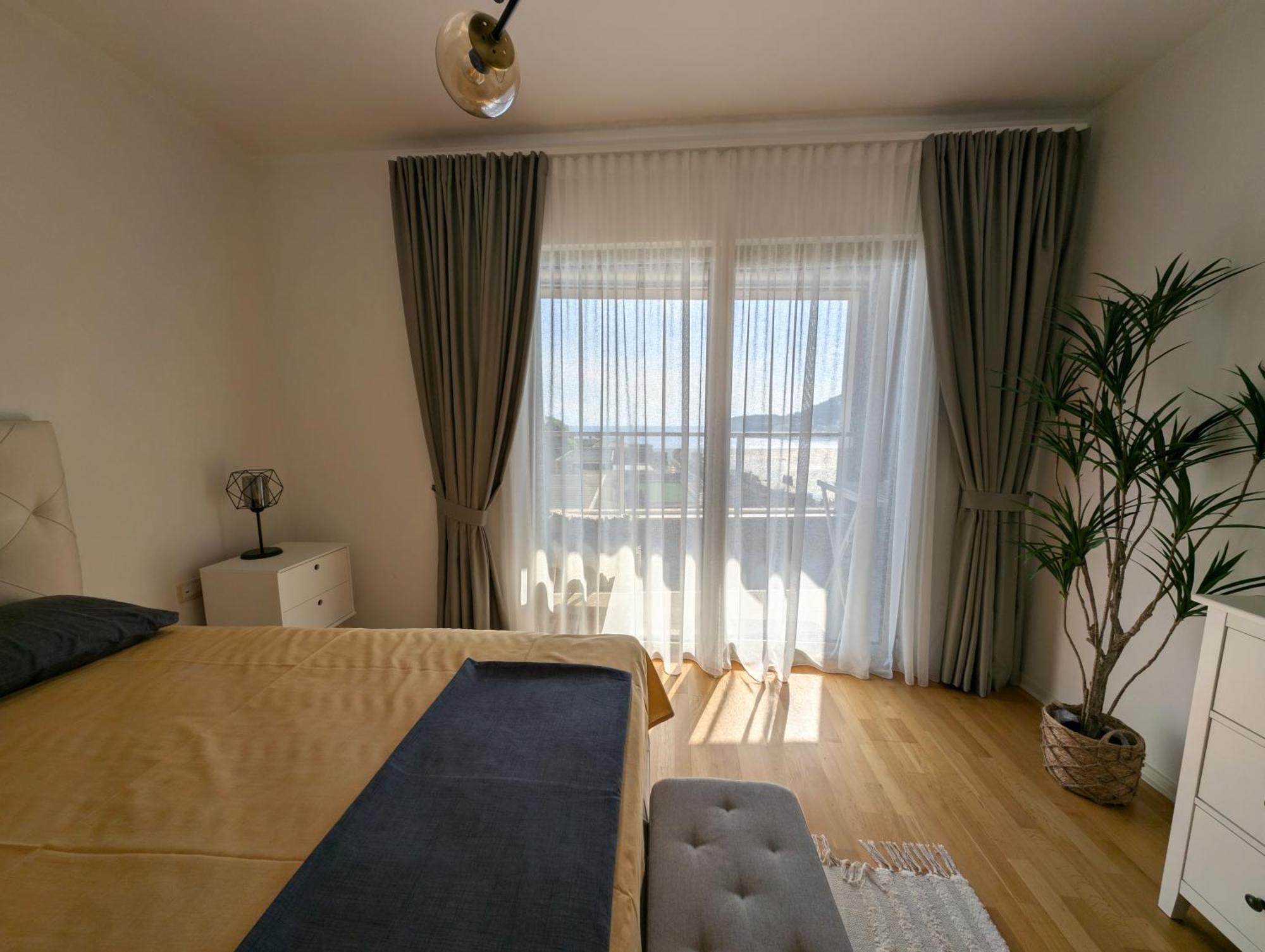 Lux Apartments Harmonia บุดวา ภายนอก รูปภาพ