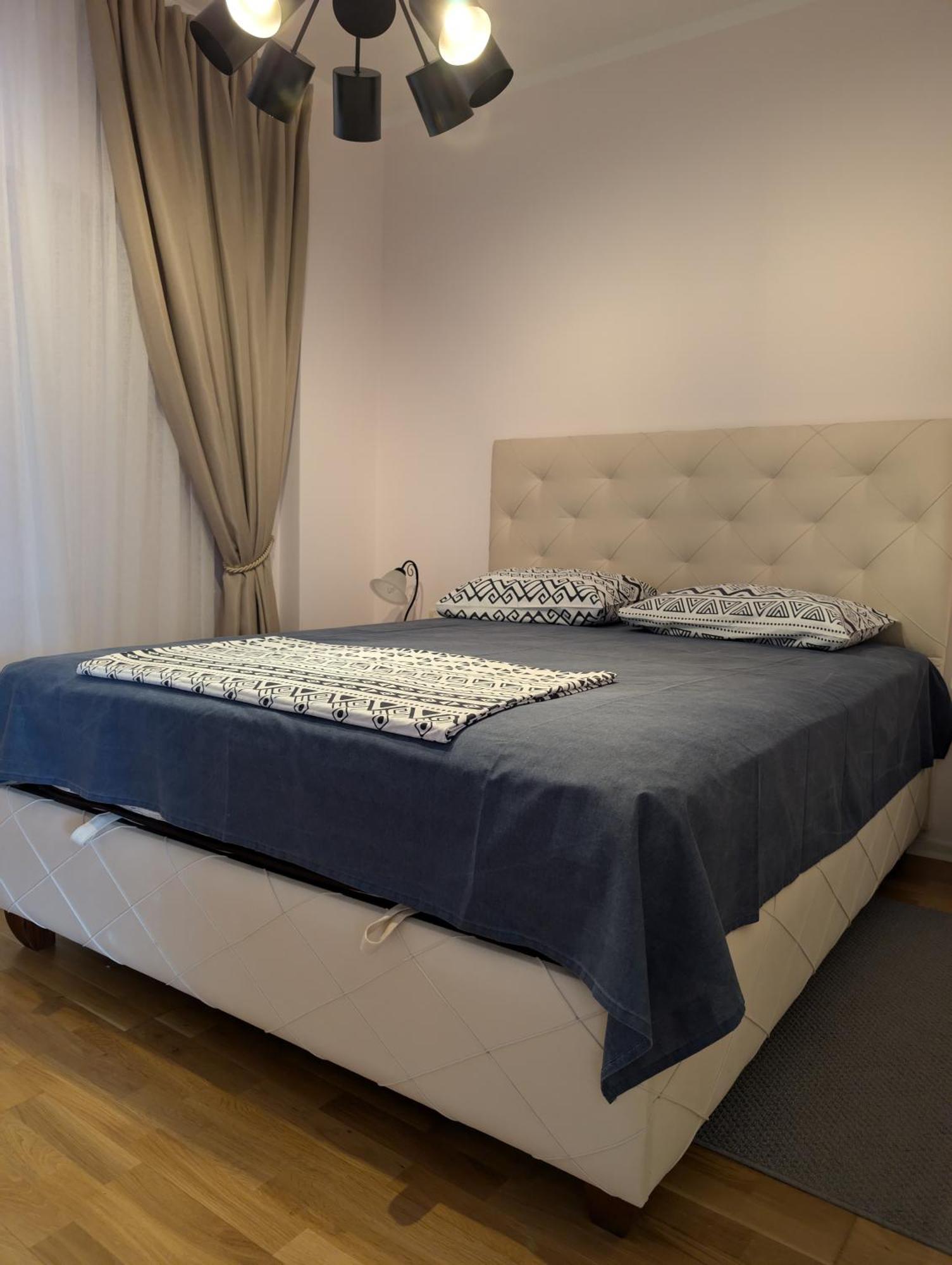 Lux Apartments Harmonia บุดวา ภายนอก รูปภาพ