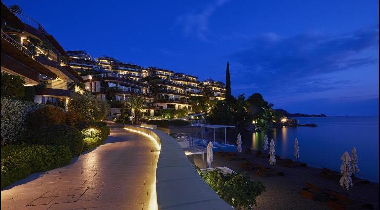 Lux Apartments Harmonia บุดวา ภายนอก รูปภาพ