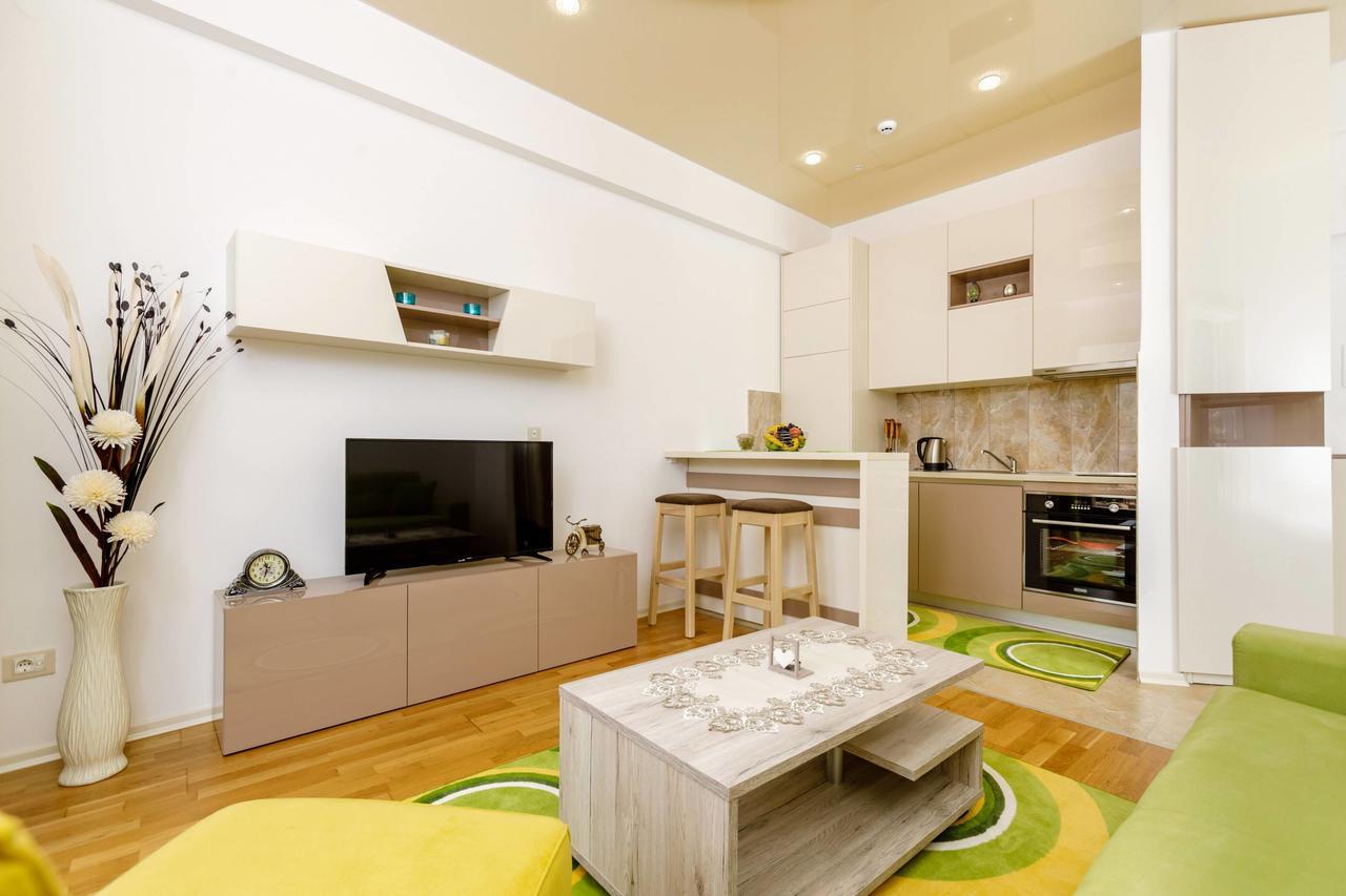 Lux Apartments Harmonia บุดวา ภายนอก รูปภาพ