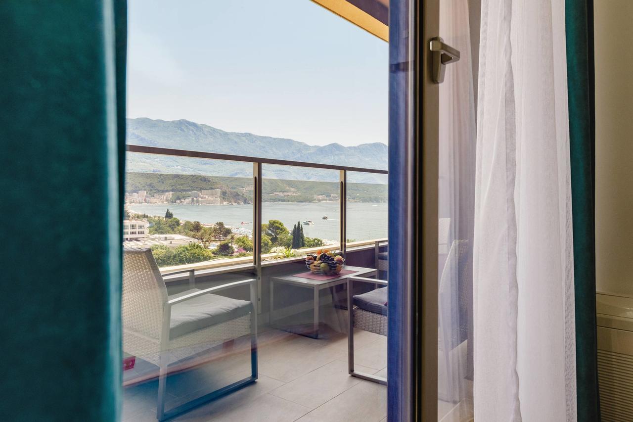 Lux Apartments Harmonia บุดวา ภายนอก รูปภาพ